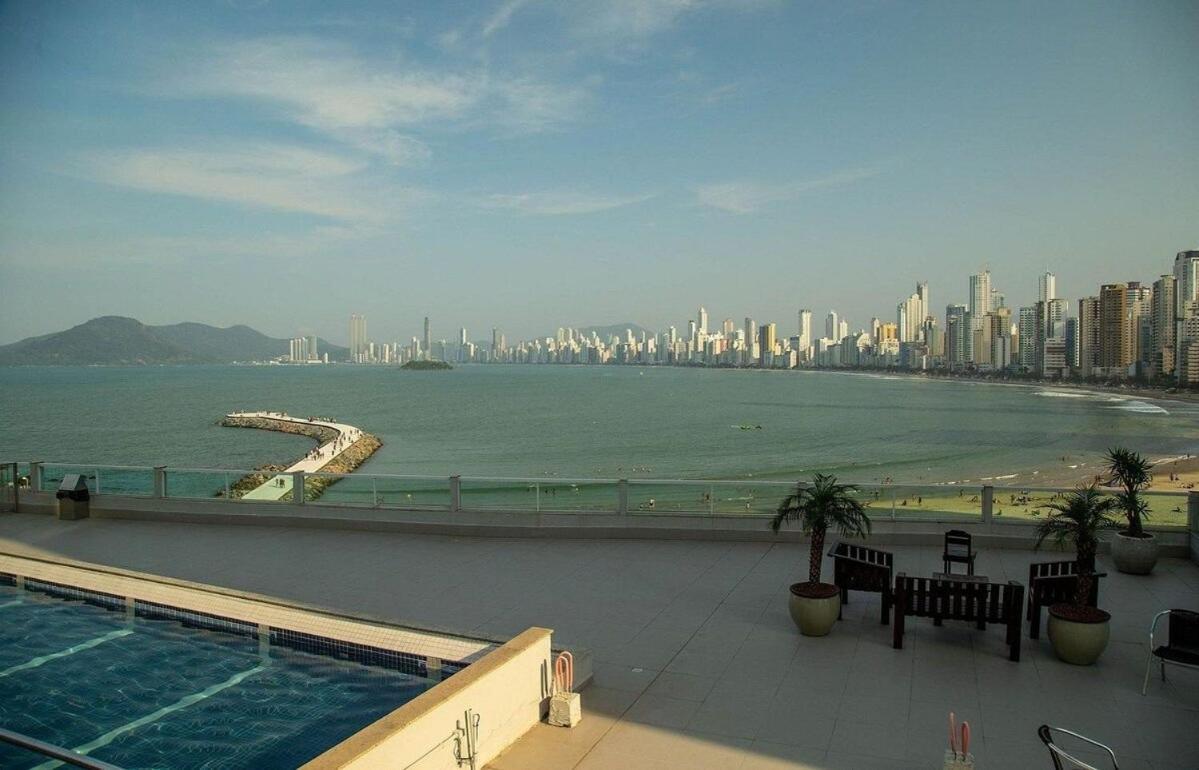 Para Casais, Predio Beira Mar, Em Frente A Roda Gigante Balneário Camboriú Exterior foto